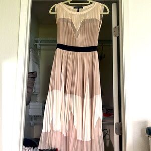 Gorgeous floaty pleated dress